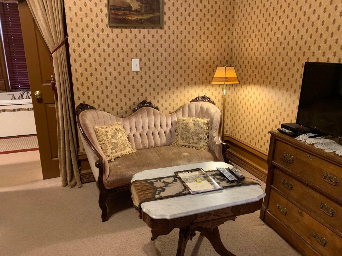 Edgar Olin House (Adults Only) Bed & Breakfast Pueblo Room photo