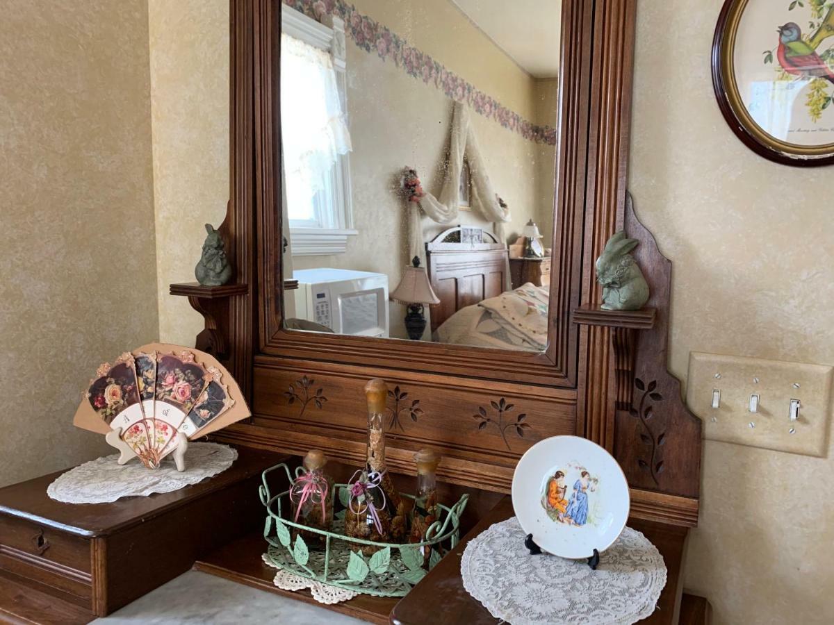 Edgar Olin House (Adults Only) Bed & Breakfast Pueblo Room photo
